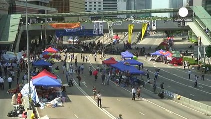 Demonstranten lassen Hongkong zur Arbeit zurückkehren