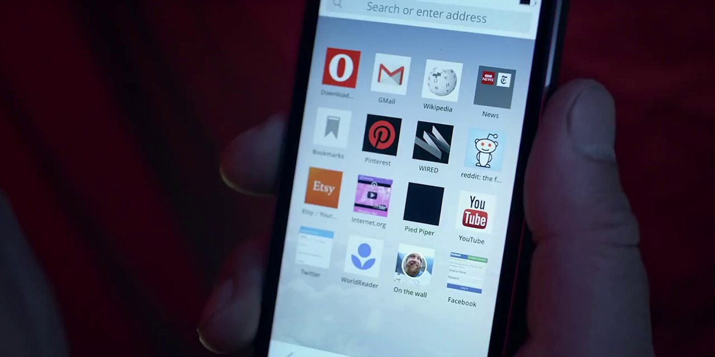 On the wall with Opera Mini