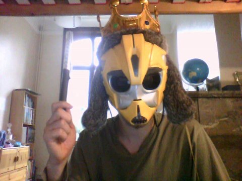 GTCP2S le destructhumanoide, le roi des clasheurs clash nabilla et niia hall, la nana qui a une bille a la place du cortex et celle qui nie les halls et qui sont les symboles de la malediction bipedienne!!!