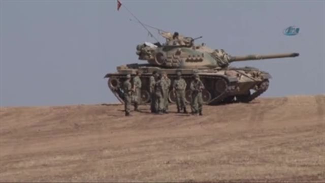 Kara Kuvvetleri Komutanı Orgeneral Akar Sınırda