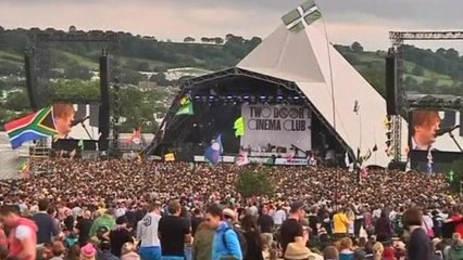 Glastonbury 2015 sells out in under 30 minutes