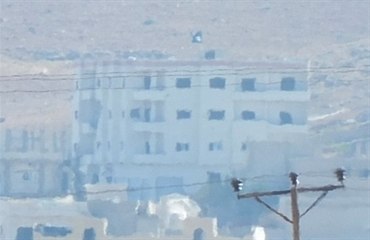 Işid Kobani'ye Bayrak Dikti