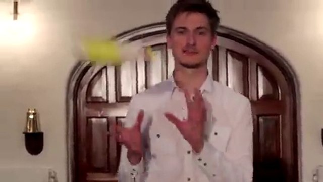 Reprise de Michael Jackson avec des bouteilles de bière!