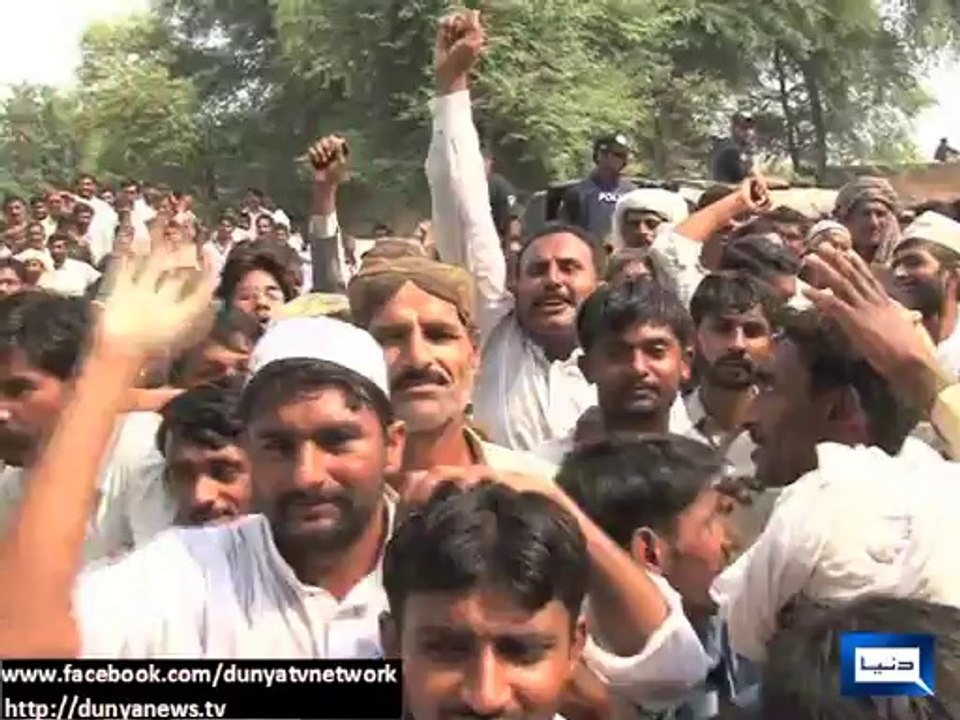 Dunya News - Chiniot echoes ‘GoImranGo’ as CM Punjab spends Eid with flood victims