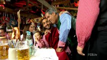 Birra e belle donne per il Bayern all'Oktoberfest!