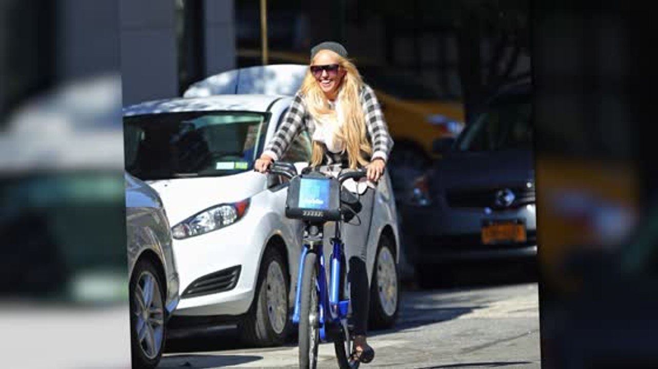 Amanda Bynes Spotted On A Bike Ride in New York City