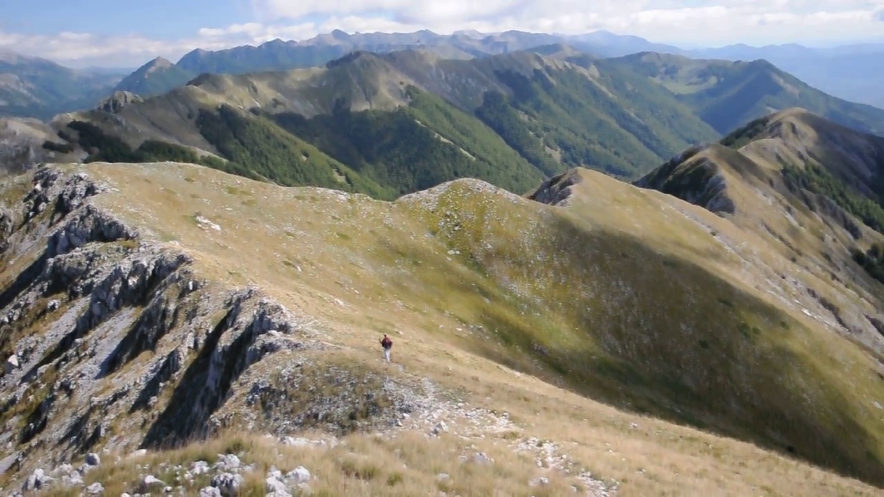 Video PARCO NAZ.D'ABRUZZO DOM.28-9-14: PUNTA MAZZA, MONTE SERRONE, RIFUGIO DI IORIO E LA CRESTA DELLA ROCCA.