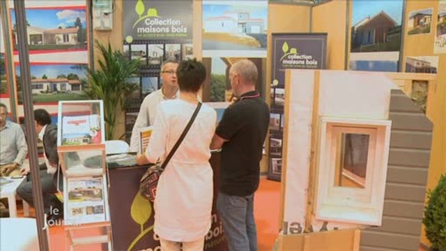 Visite des allées du salon Habitat & Co (La Roche-sur-Yon)