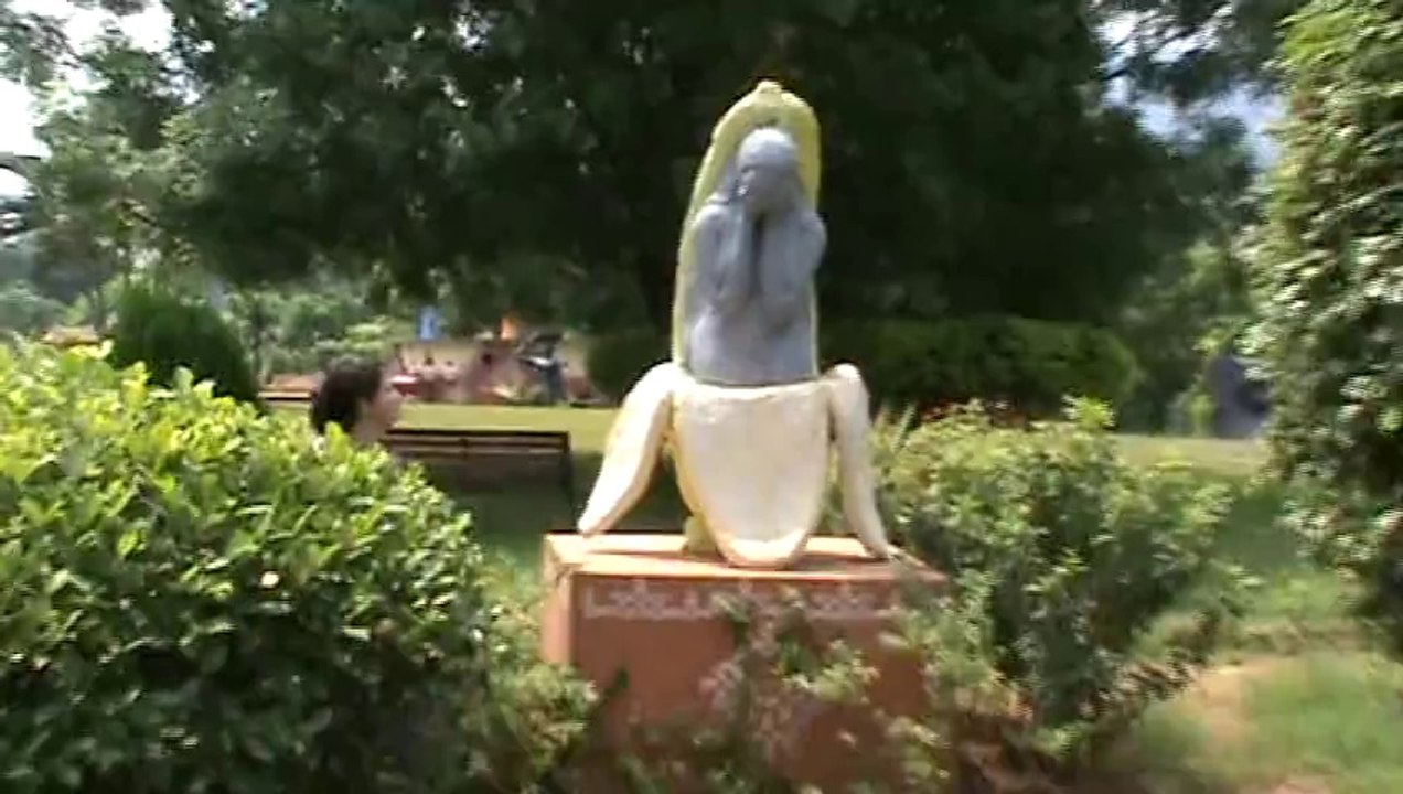 Shilparamam Banana Girl hiding face Vishakhapatnam Vizag SKMClasses Subhashish