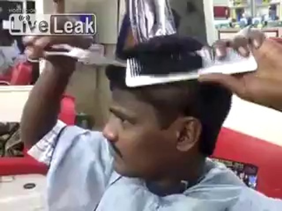 Dunya News - Who cut the barbers hair? Here is the answer