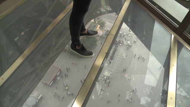 Un plancher de verre pour la Tour Eiffel