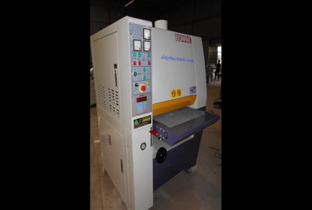 Máy chà nhám thùng 610mm  mới 95%