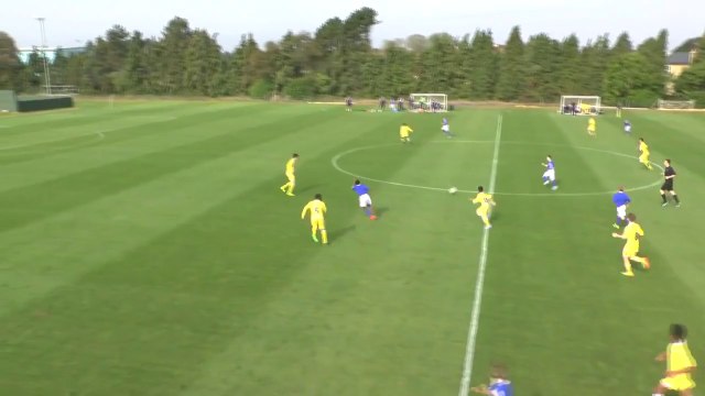 Folle séquence de tiki taka en -14 ans