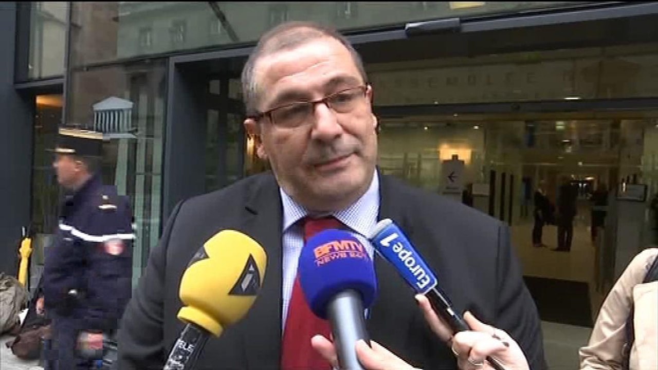 Budget: "que le gouvernement montre s'il a une paire de couilles"