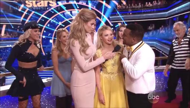 Alfonso Ribeiro enflamme Danse avec les stars avec la danse de Carlton du Prince de Bel-Air