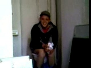 Némo cague pa tro vite!!