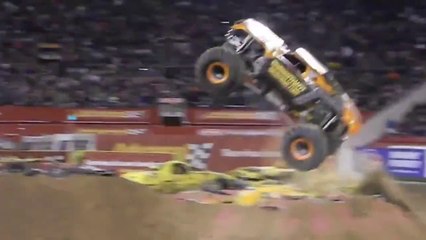 Epic Monster Truck Freestyle - How To Destroy A Truck