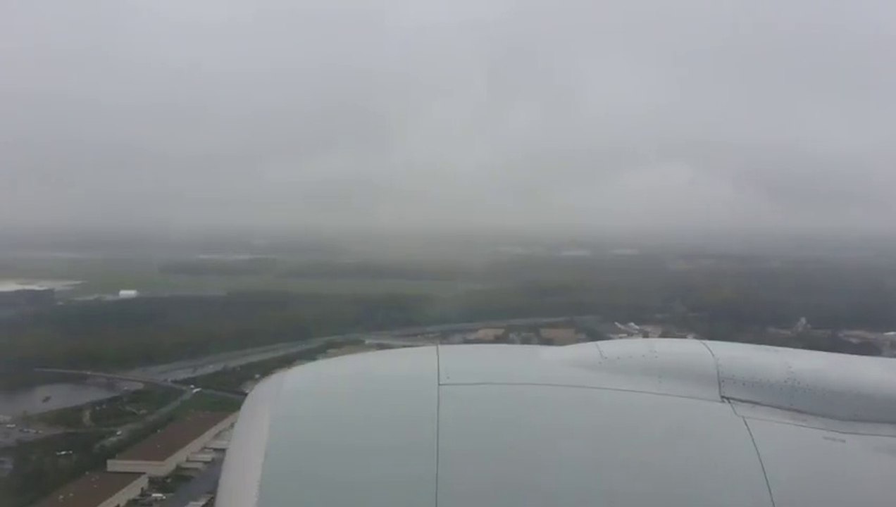 Qatar Airways QR 707 Landing At IAD