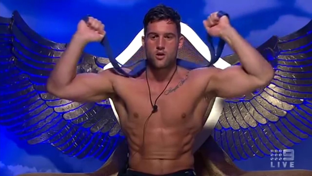sexy prank Aussie Travis Elastatron BBAu 2014 big brother australia
