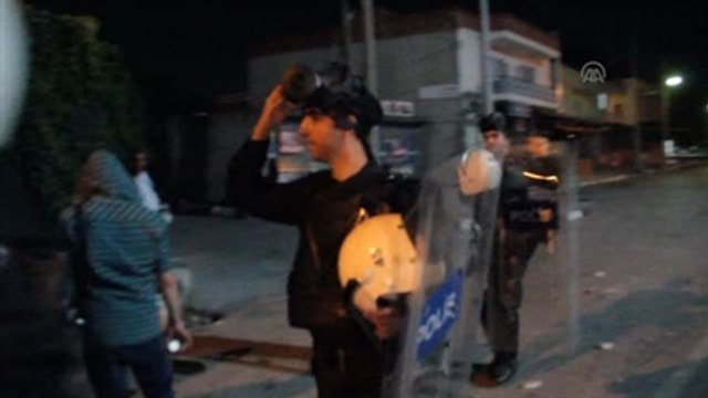 Işid Bahanesiyle İzinsiz Gösteriler