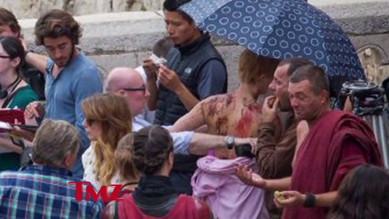 Lena Heady, aka Cersei Lannister On “Game Of Thrones” FINALLY GETS NAKED!.