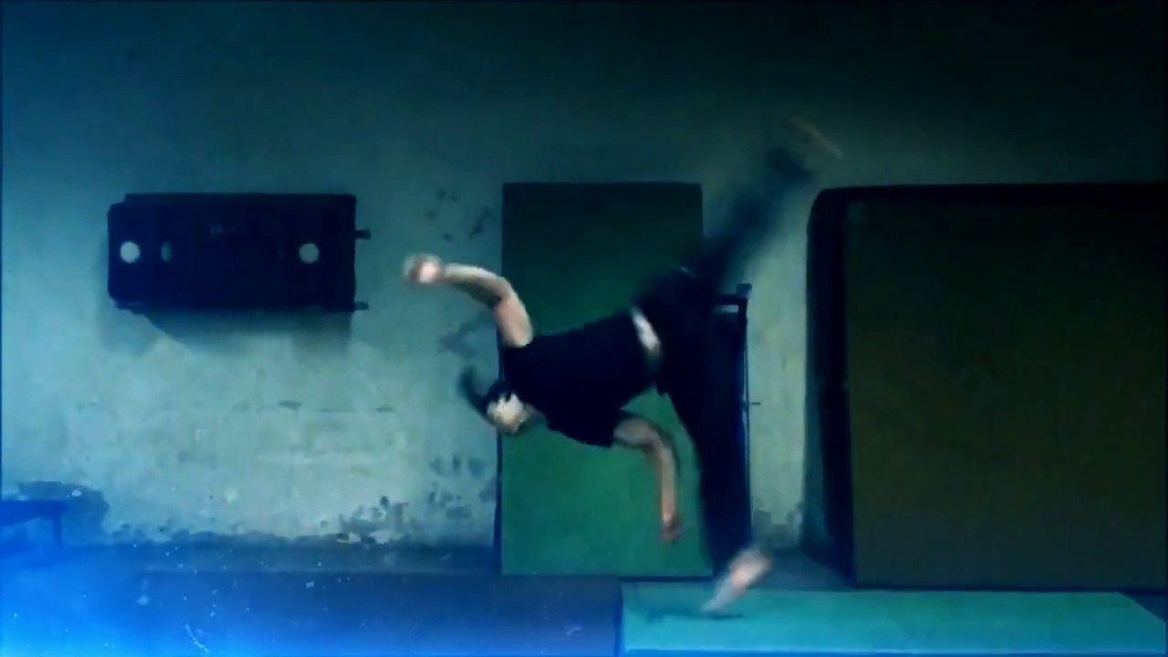 Tiger Shroff Gymnastic