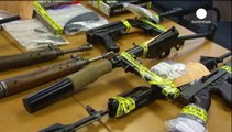 Frankreichs Polizei deckt Waffenhandel im Internet auf