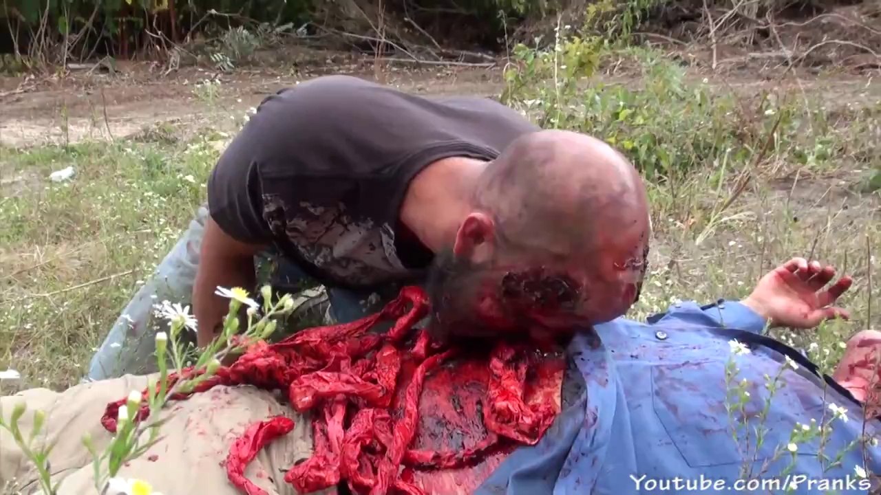 Zombies In Real LIfe Halloween - Hilarious and scary Prank