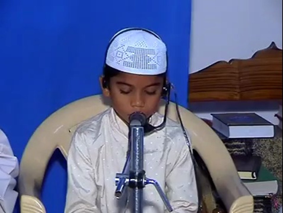 India Ma Bachy ki Beautiful Qirat