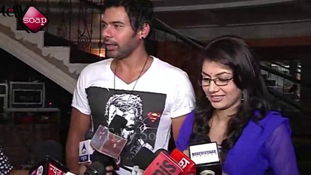 Kumkum Bhagya : Abhi Sings for Pragya