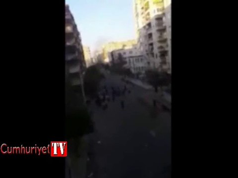 Diyarbakır'daki çatışma anı kamerada