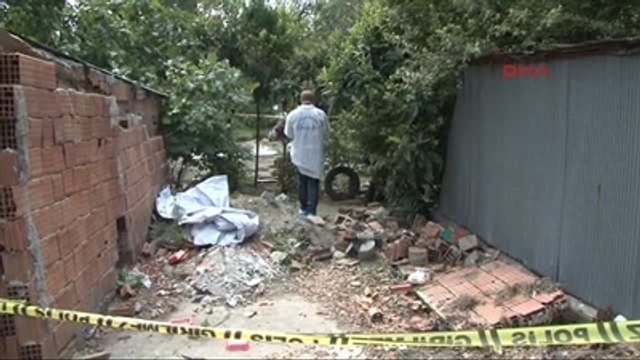 Kartal'da 13 Adet Molotof ve Havai Fişek Bulundu