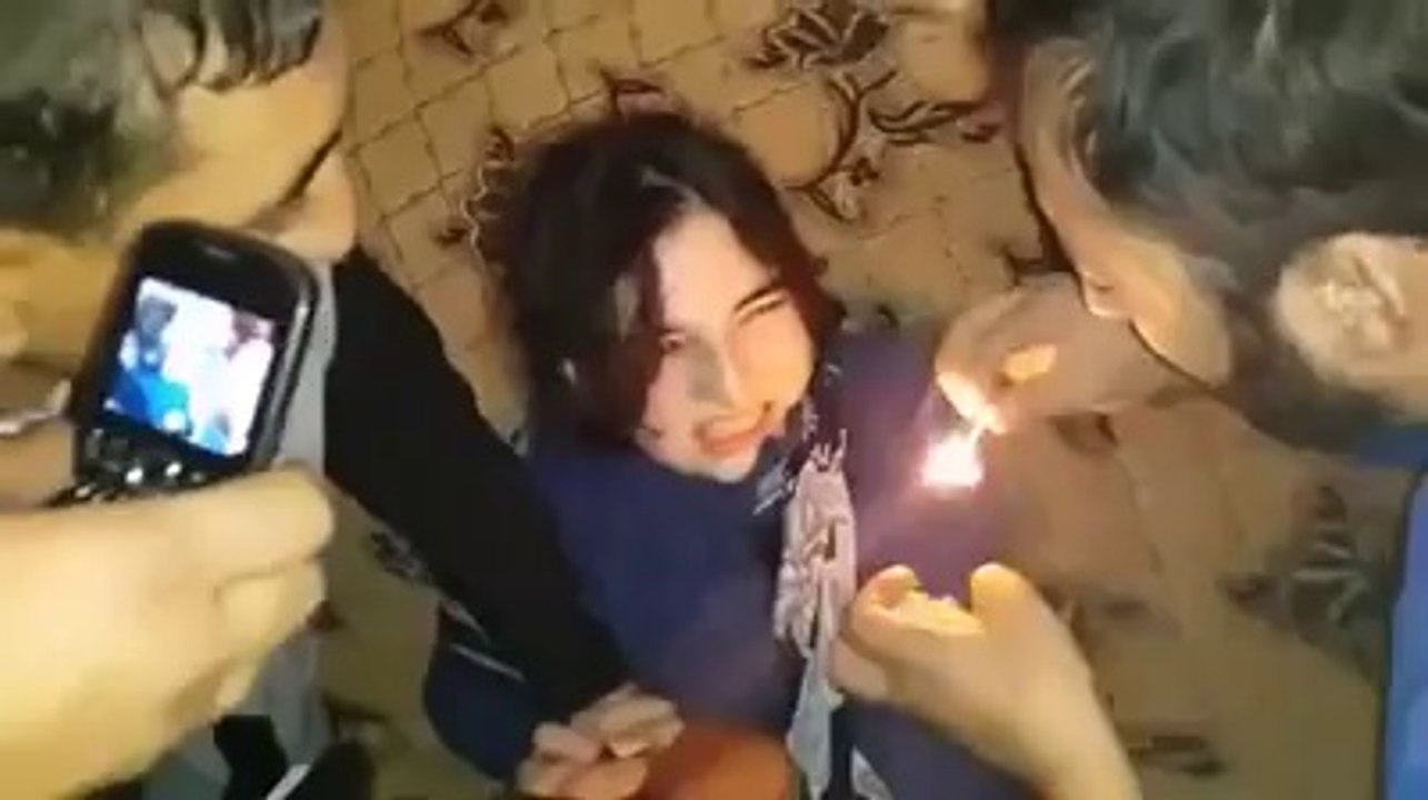 Girl who addicted With Jin Watch video