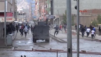 Doğubayazıt'taki Olaylarda Polis Yetersiz Kaldı
