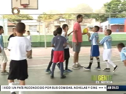 “Escuela de Fútbol Libertador” prepara más de 40 niños