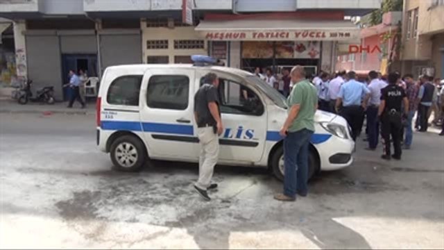 Adana Polis Aracına Molotoflu Saldırı; 2 Polis Yaralı