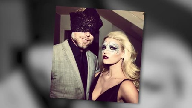 Eric Johnson fue un hit en la fiesta de cumpleaños de Ashlee Simpson