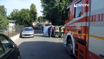 Icaro Tv. Incidente in via Turchetta: auto cappottata (live)