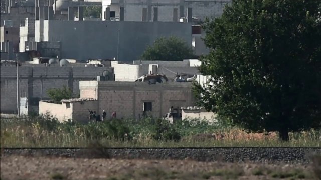 Coalizão bombardeia jihadistas perto da cidade curda de Kobane