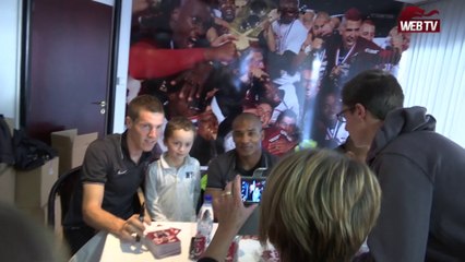 Sujet - Dédicaces à la boutique officielle