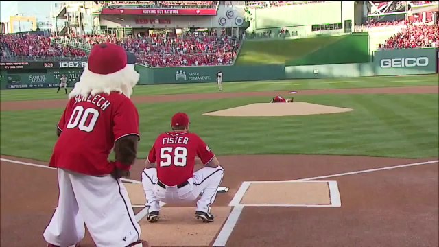 Un vétéran de l'armé lance la première balle en mode Grenade!