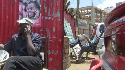 Kenyatta becomes first president to appear before ICC