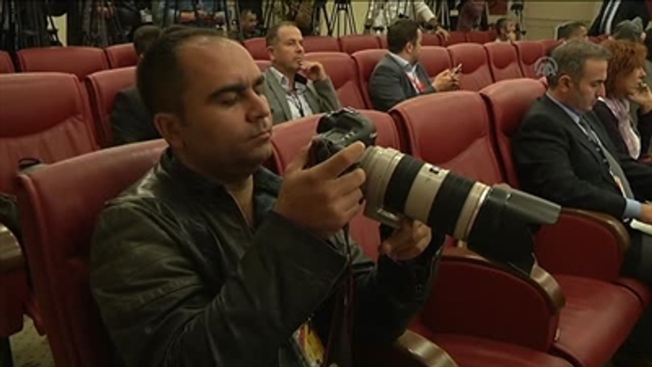 Davutoğlu: "Biz Bu Devleti ve Hukuk Düzenini Hiç Bir Şeye Feda Etmeyiz"