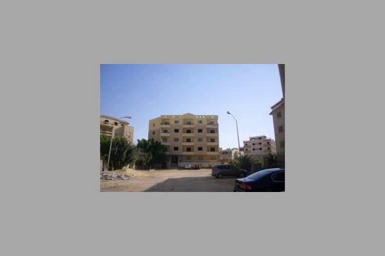 في ارقي الاحياء بالحي الاول شقة للسكن الفاخر - mlseg.com