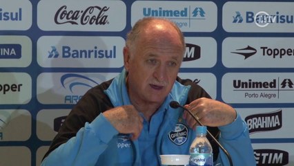 Felipão elogia Tiago, mas afirma que joga quem estiver melhor