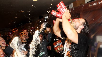 Hunter Pence's Incredible Catch vs NATS, Madison Bumgarner Downs 5 Beers at Once