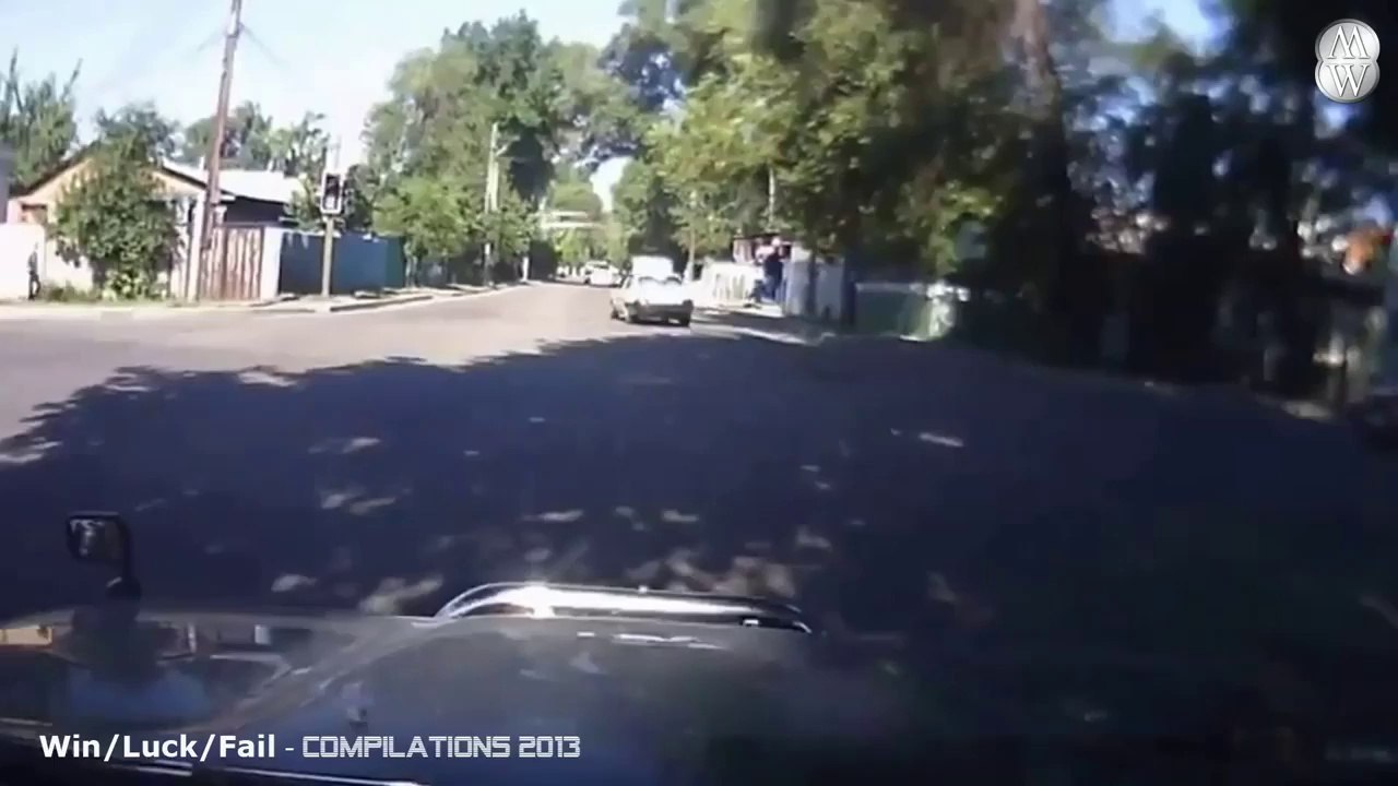 Ultimate Traffic Crash _ Fail Compilation [2013] - Part 3