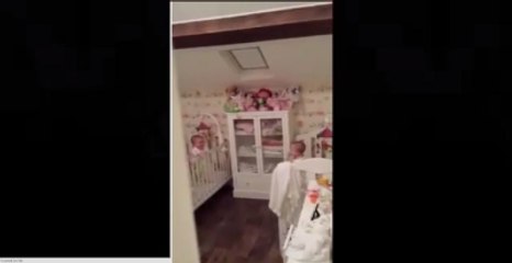 Sevimli İkizlerin Birbirleriyle "Cee Ee" Oyunu