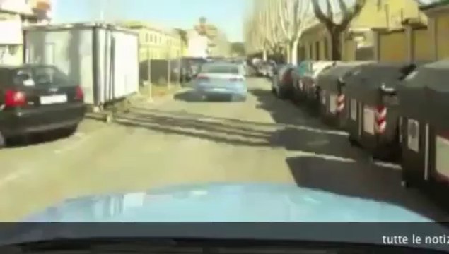 Cronaca - Leccenews24 - 38enne chiede soldi in due negozi e poi tenta di rubare anche un pc