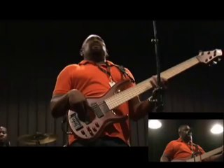 Andrew Gouche (Bass Player Live 2009)